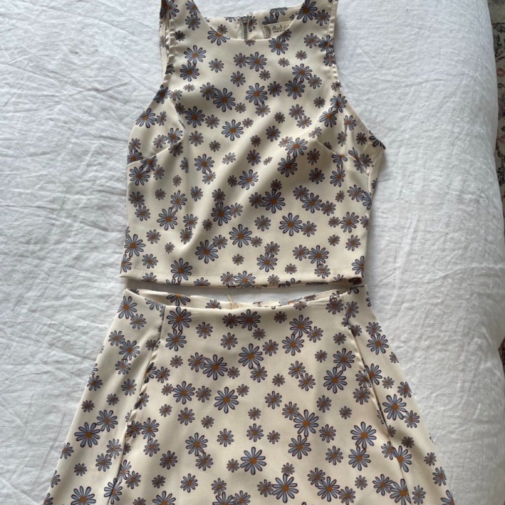 Altar'd State Daisy print matching top and skirt set